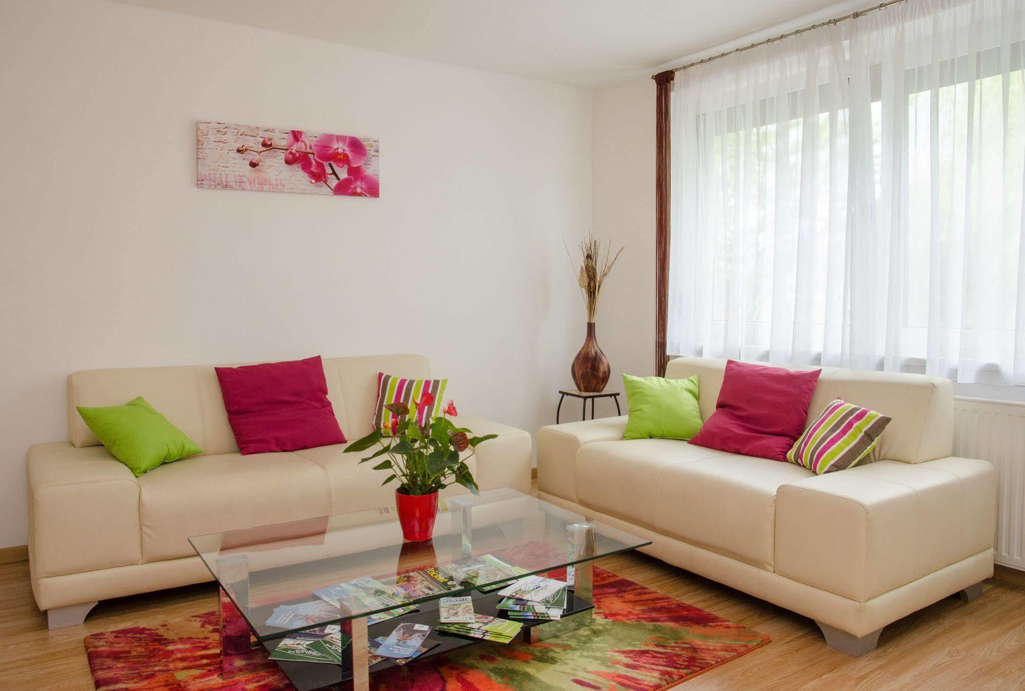Ferienwohnungen Und Zimmer Yassi Spielberg Bei Knittelfeld Exteriér fotografie
